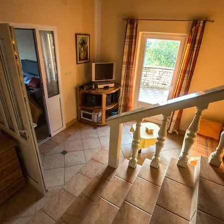In Starigrad-paklenica 44165
